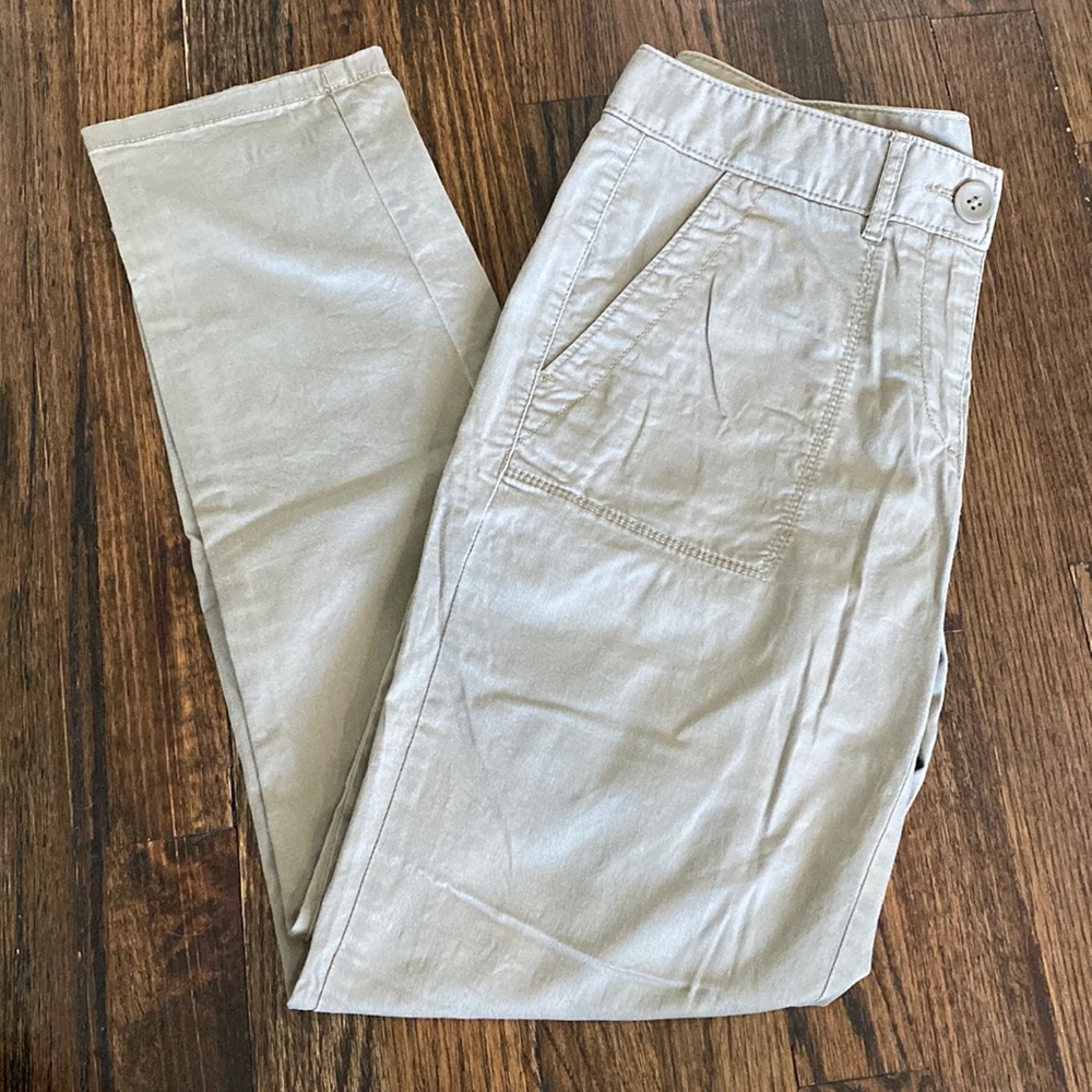 LOFT relaxed skinny pants - size 2
